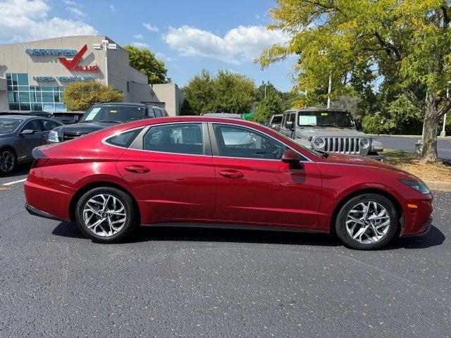 Photo of 2023 Ultimate Red Hyundai SONATA
