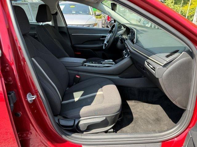 Photo of 2023 Ultimate Red Hyundai SONATA