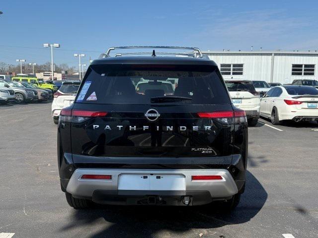 Photo of 2025 Super Black Nissan Pathfinder