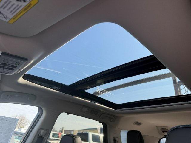 Photo of 2025 Super Black Nissan Pathfinder