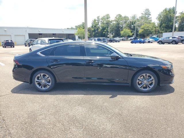 Photo of 2025 Crystal Black Pearl Honda Accord Hybrid