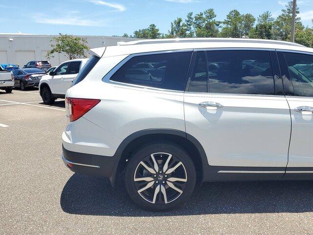Photo of 2021 Platinum White Pearl Honda Pilot