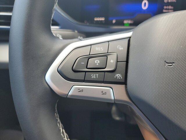 Photo of 2022 Deep Black Pearl Effect Volkswagen Taos