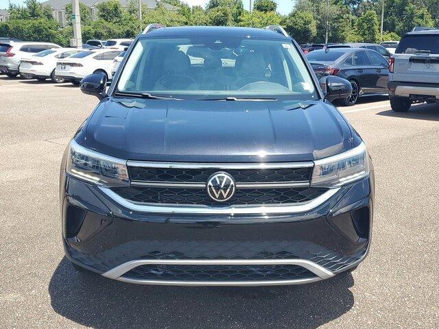 Photo of 2022 Deep Black Pearl Effect Volkswagen Taos