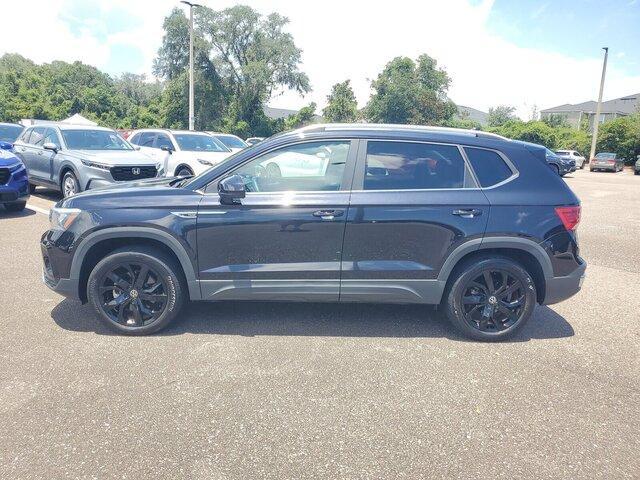 Photo of 2022 Deep Black Pearl Effect Volkswagen Taos
