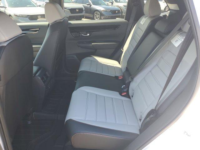 Photo of 2026 Platinum White Pearl Honda CR-V Hybrid