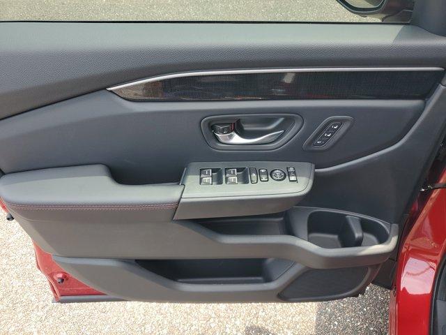 Photo of 2025 Radiant Red Metallic II Honda Pilot