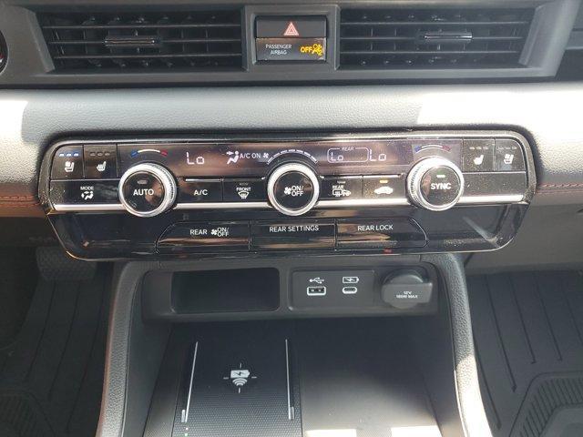 Photo of 2025 Radiant Red Metallic II Honda Pilot