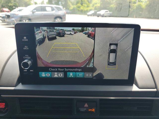 Photo of 2025 Radiant Red Metallic II Honda Pilot