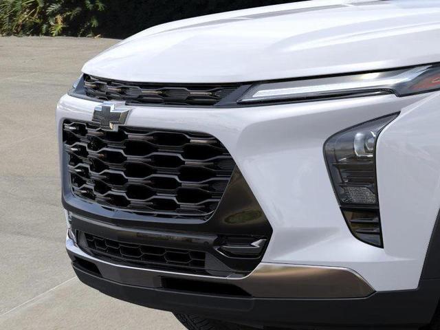 Photo of 2026 Summit White Chevrolet Trax