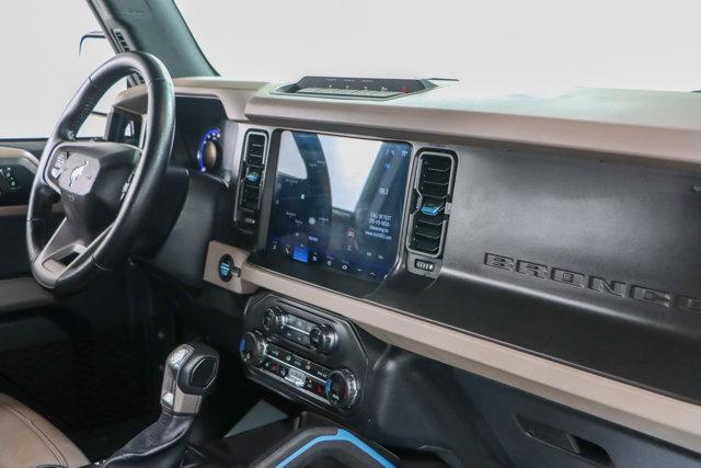 Photo of 2023 Iconic Silver Metallic Ford Bronco
