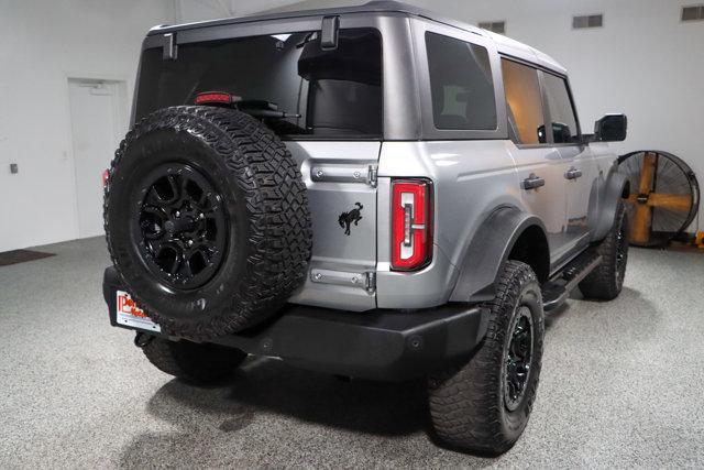 Photo of 2023 Iconic Silver Metallic Ford Bronco