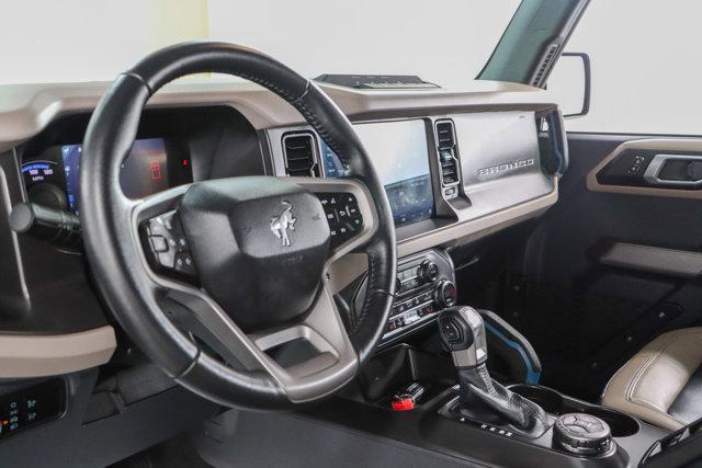 Photo of 2023 Iconic Silver Metallic Ford Bronco