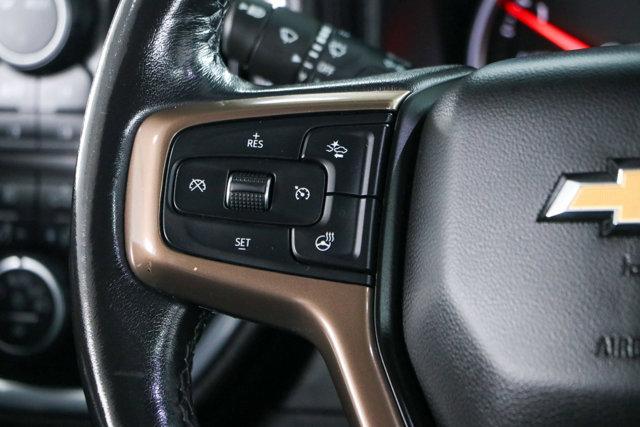 Photo of 2021 Iridescent Pearl Tricoat Chevrolet Silverado 1500