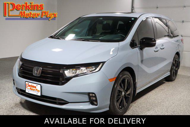 Photo of 2024 Sonic Gray Pearl Honda Odyssey