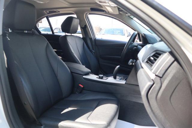 Photo of 2017 White BMW 320