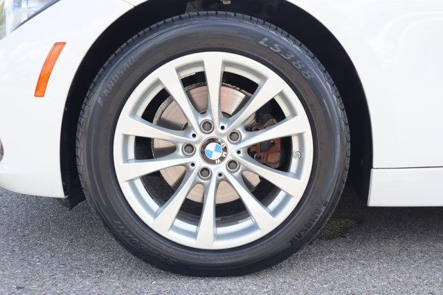 Photo of 2017 White BMW 320