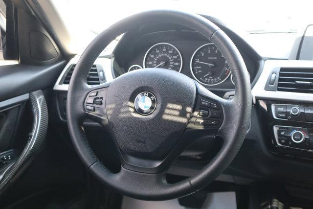 Photo of 2017 White BMW 320