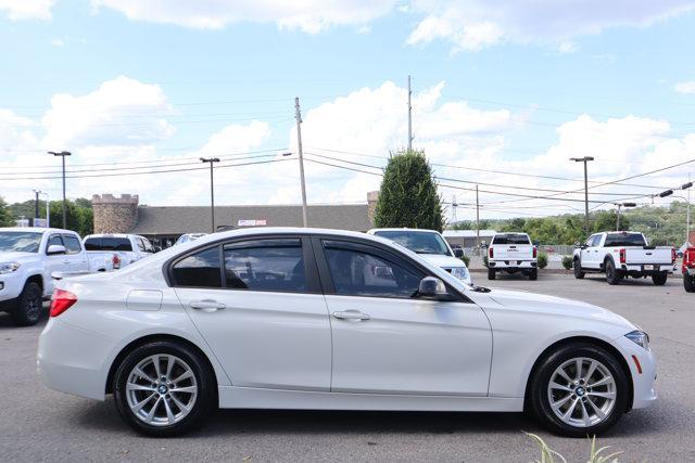 Photo of 2017 White BMW 320