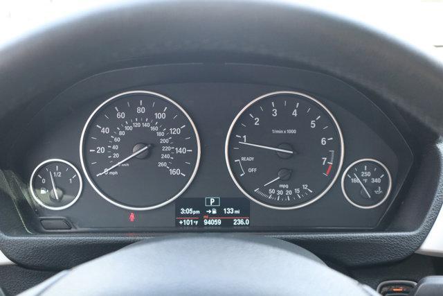 Photo of 2017 White BMW 320