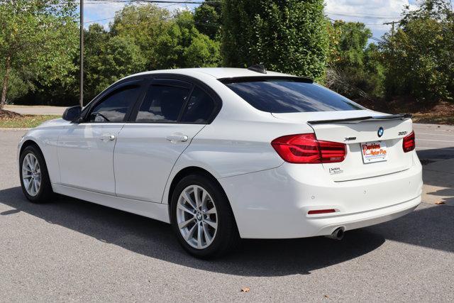 Photo of 2017 White BMW 320