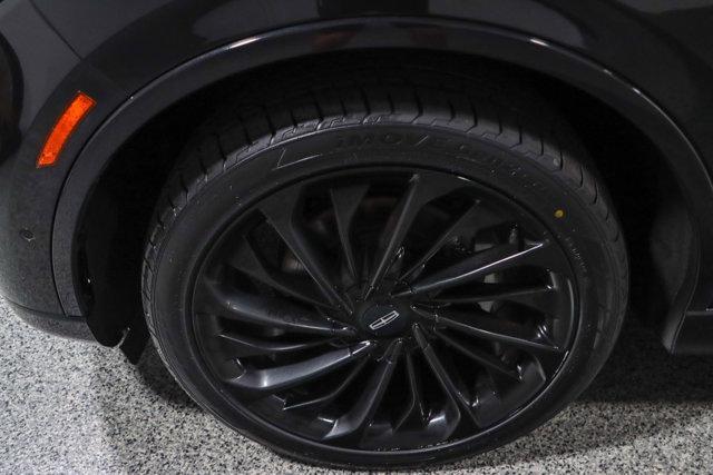 Photo of 2022 Infinite Black Metallic Clearcoat Lincoln Aviator