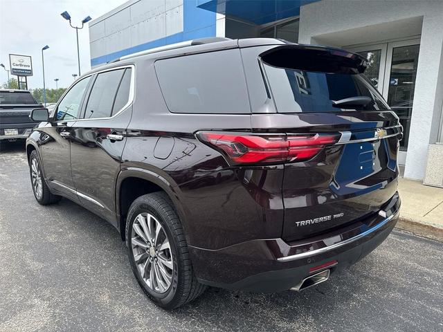 Photo of 2022 Black Cherry Metallic Chevrolet Traverse