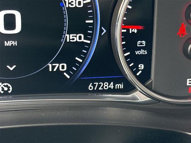 Photo of 2022 Black Cherry Metallic Chevrolet Traverse