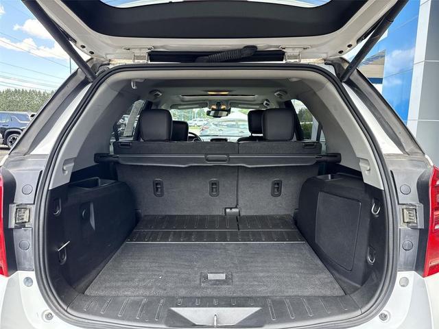 Photo of 2017 Iridescent Pearl Tricoat Chevrolet Equinox