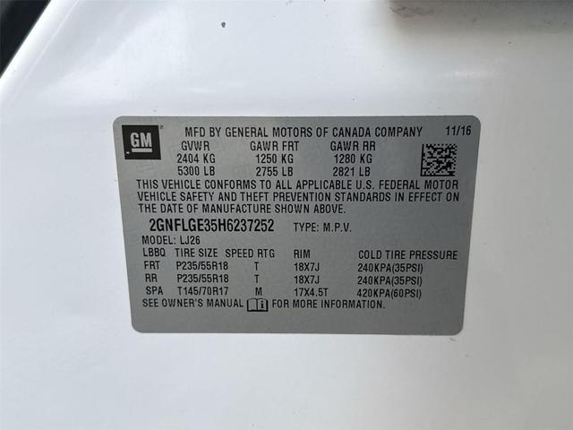 Photo of 2017 Iridescent Pearl Tricoat Chevrolet Equinox