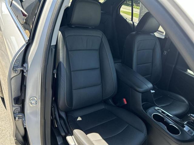 Photo of 2019 Silver Ice Metallic Chevrolet Equinox
