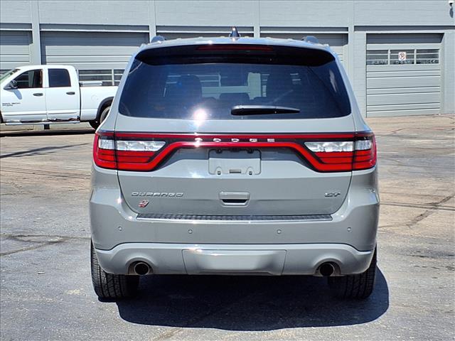 Photo of 2023 Grey Clearcoat Dodge Durango