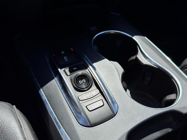 Photo of 2020 Platinum White Pearl Acura MDX