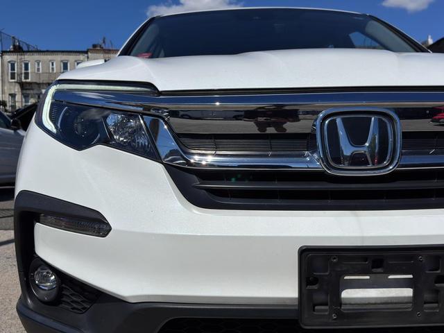 Photo of 2022 Platinum White Pearl Honda Pilot