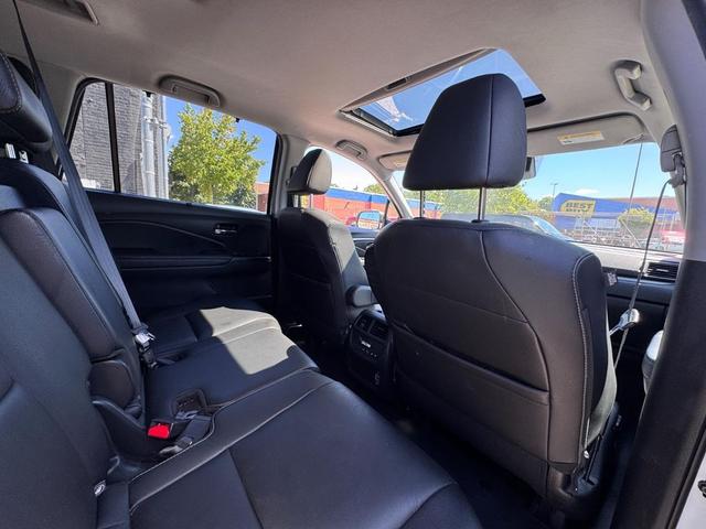 Photo of 2022 Platinum White Pearl Honda Pilot