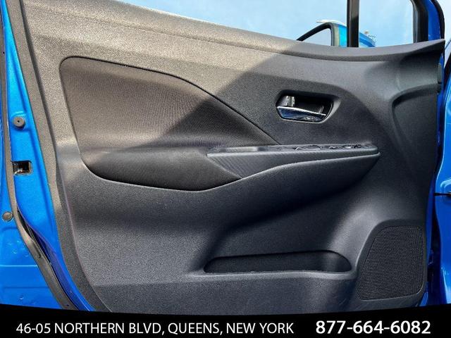 Photo of 2021 Electric Blue Metallic Nissan Versa