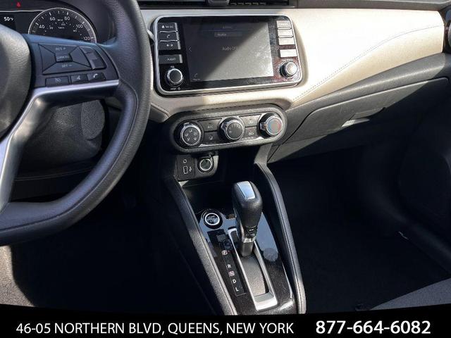 Photo of 2021 Electric Blue Metallic Nissan Versa