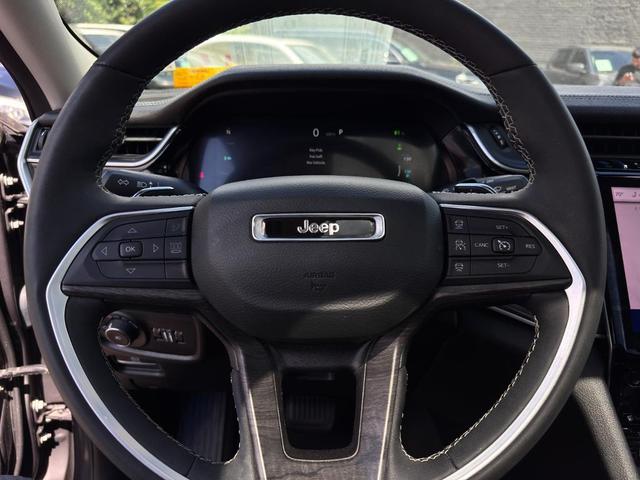 Photo of 2023 Baltic Gray Metallic Clearcoat Jeep Grand Cherokee 4xe