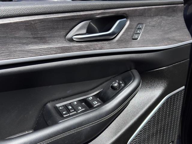 Photo of 2023 Baltic Gray Metallic Clearcoat Jeep Grand Cherokee 4xe