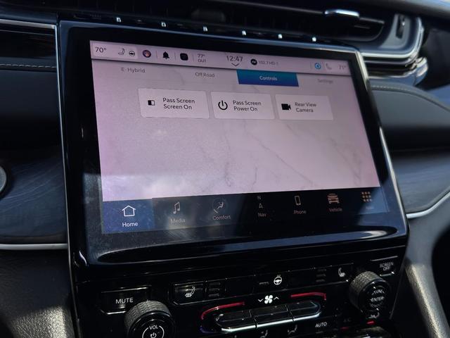 Photo of 2023 Baltic Gray Metallic Clearcoat Jeep Grand Cherokee 4xe