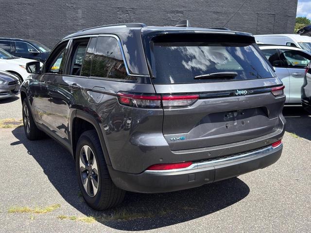 Photo of 2023 Baltic Gray Metallic Clearcoat Jeep Grand Cherokee 4xe