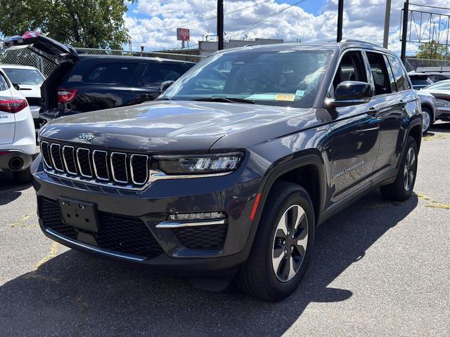 Photo of 2023 Baltic Gray Metallic Clearcoat Jeep Grand Cherokee 4xe
