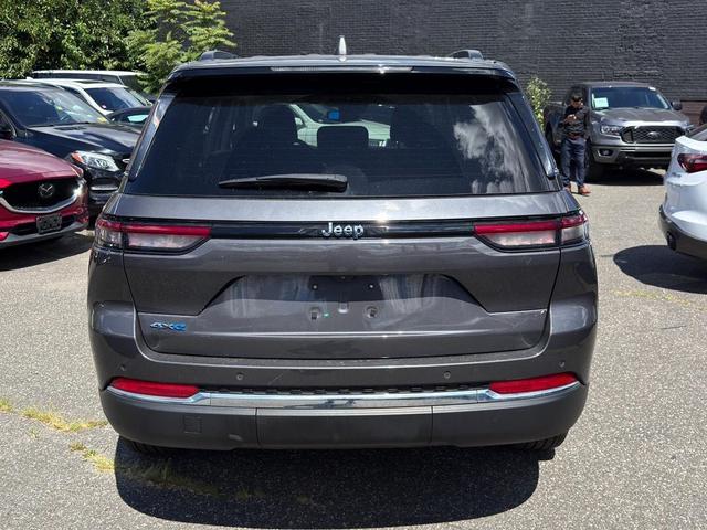 Photo of 2023 Baltic Gray Metallic Clearcoat Jeep Grand Cherokee 4xe