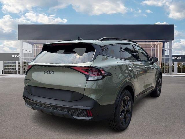 Photo of 2025 Jungle Green Kia Sportage