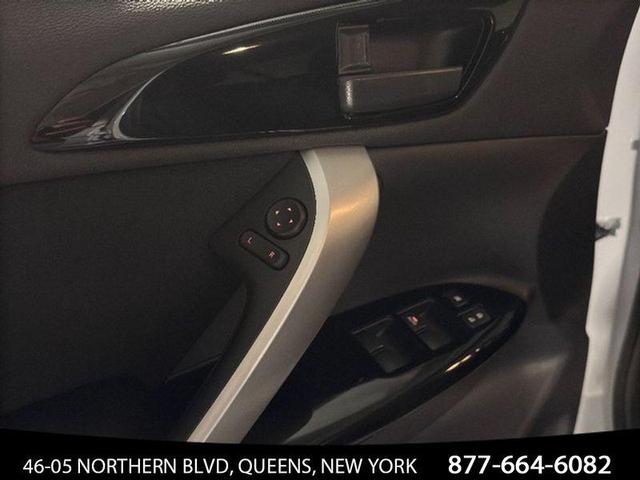 Photo of 2025 White Diamond Mitsubishi Eclipse Cross