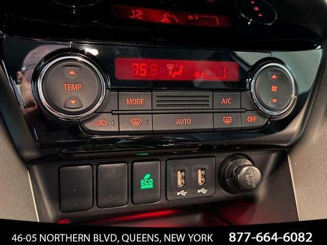 Photo of 2025 White Diamond Mitsubishi Eclipse Cross