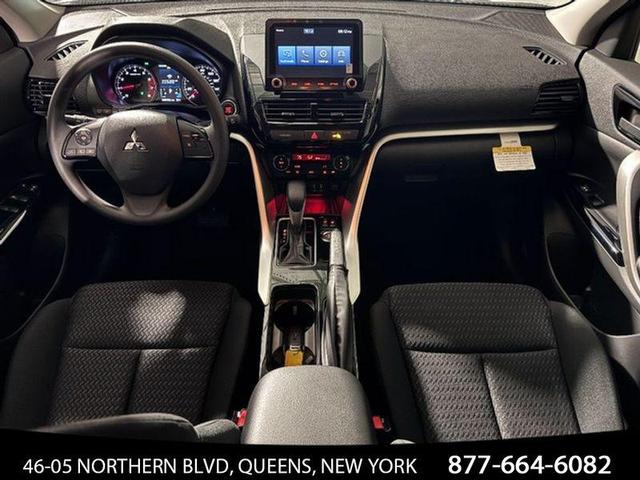 Photo of 2025 White Diamond Mitsubishi Eclipse Cross