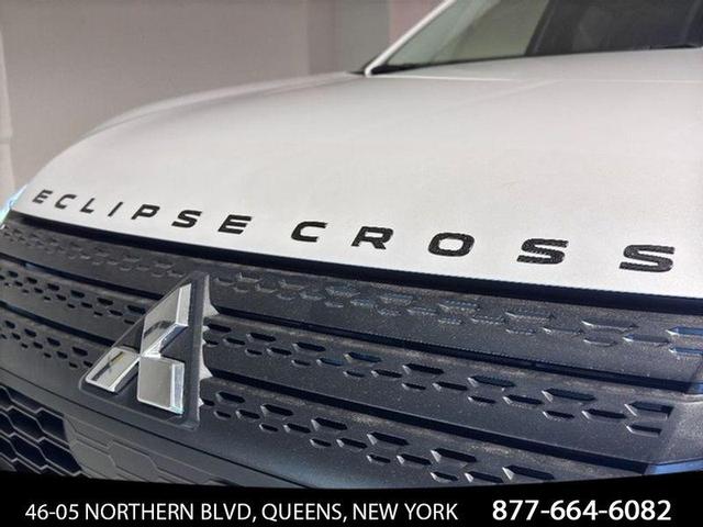 Photo of 2025 White Diamond Mitsubishi Eclipse Cross
