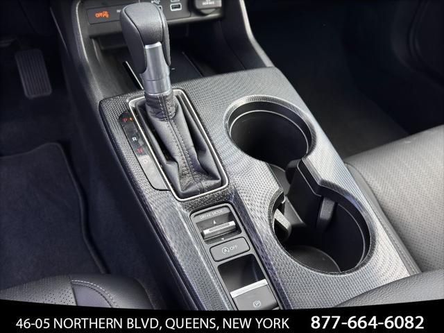 Photo of 2024 Platinum White Pearl Honda Civic