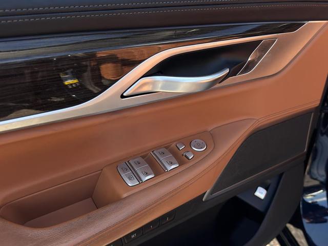 Photo of 2019 Imperial Blue Metallic BMW 740